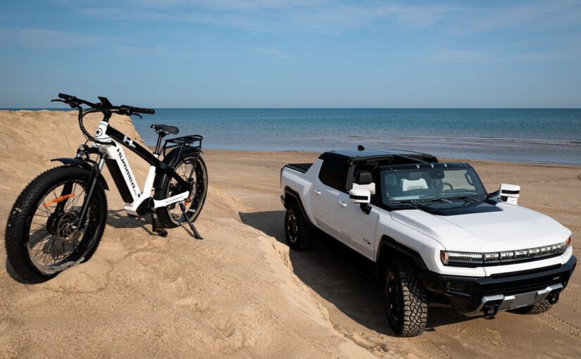 <aThe Hummer E-Bike Looks Almost as Ridiculous as the Truck That Inspired it